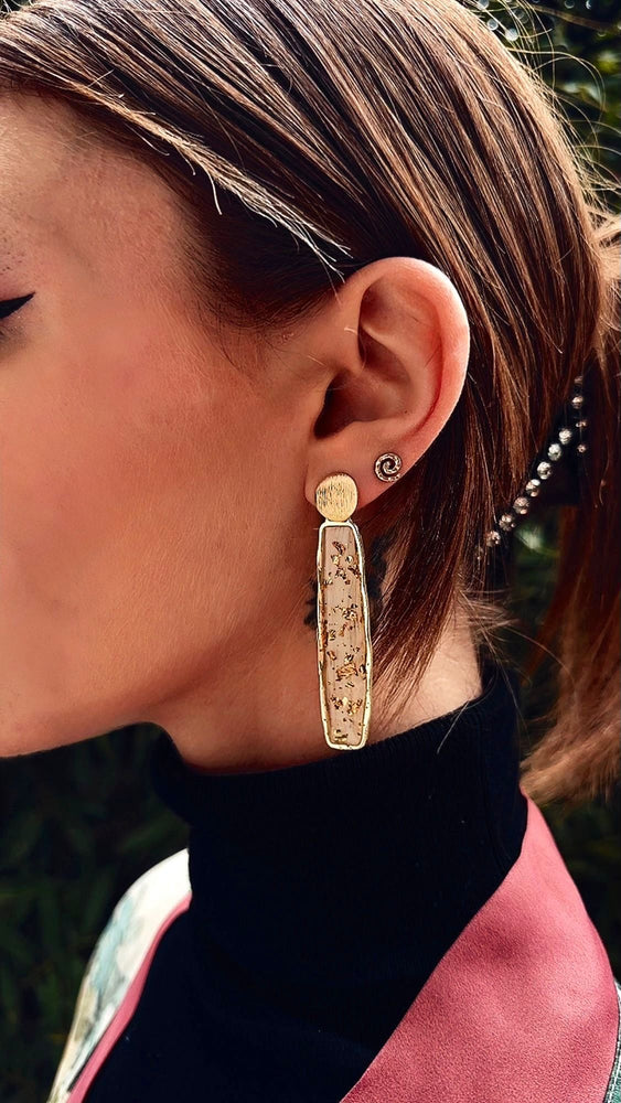 New ! Eternal bloom earrings with soft cyclamens petals and gold leaves inside